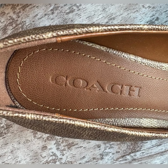 Preloved COACH Samantha Pump In Signature Canvas Women's Size 6.5 - Picture 8 of 12